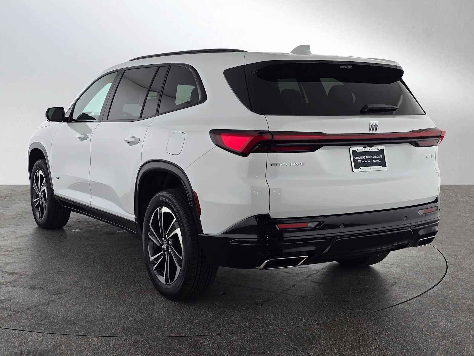 New 2026 Buick Enclave Sport Touring w/ Power Package image 5