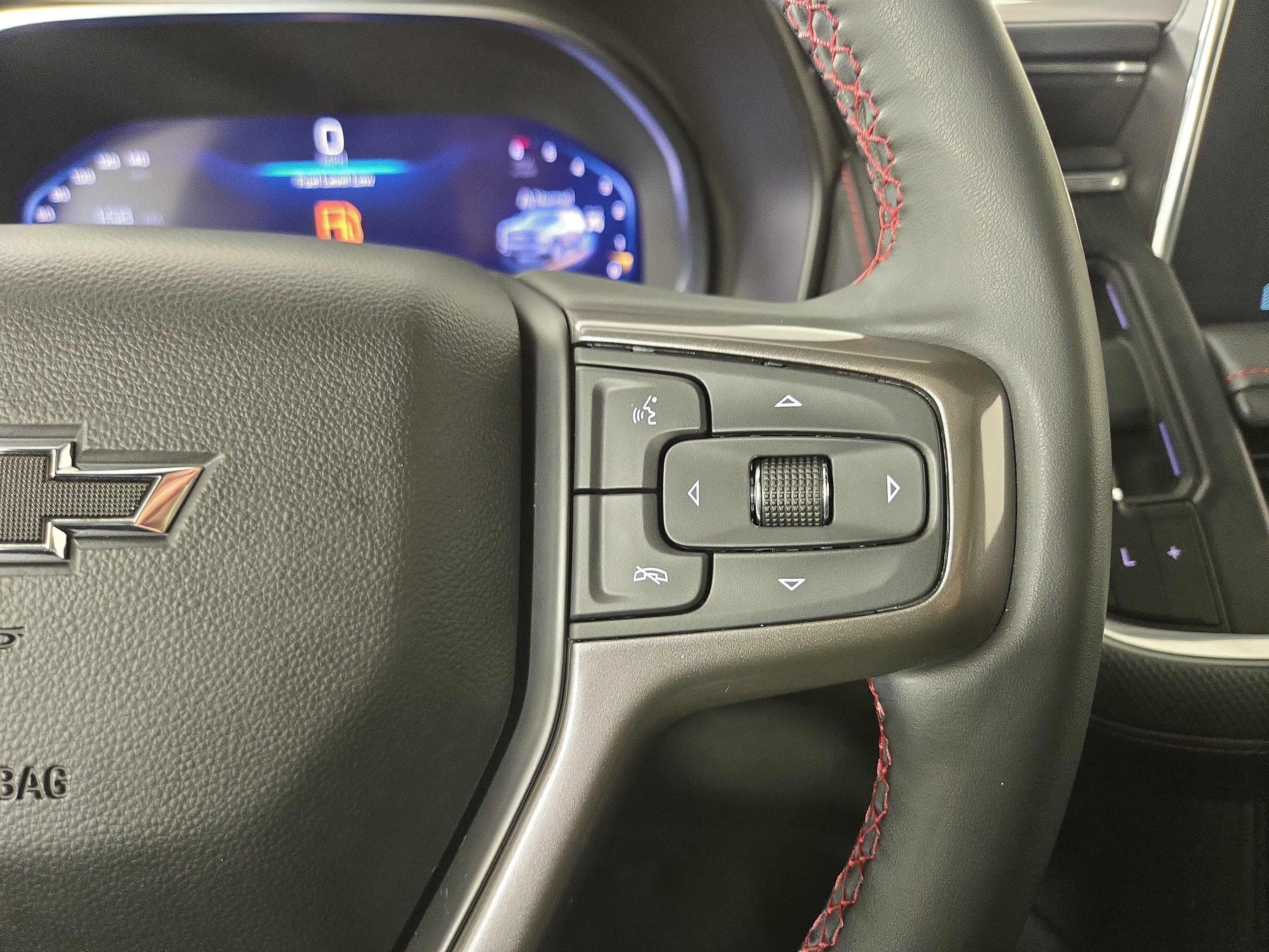 Certified 2024 Chevrolet Suburban RST w/ Luxury Package image 17