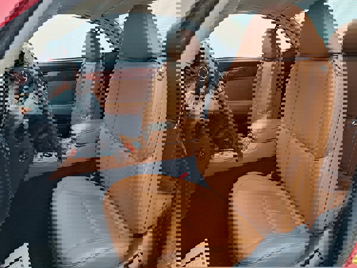 Used 2004 Lexus SC 430 Convertible image 3