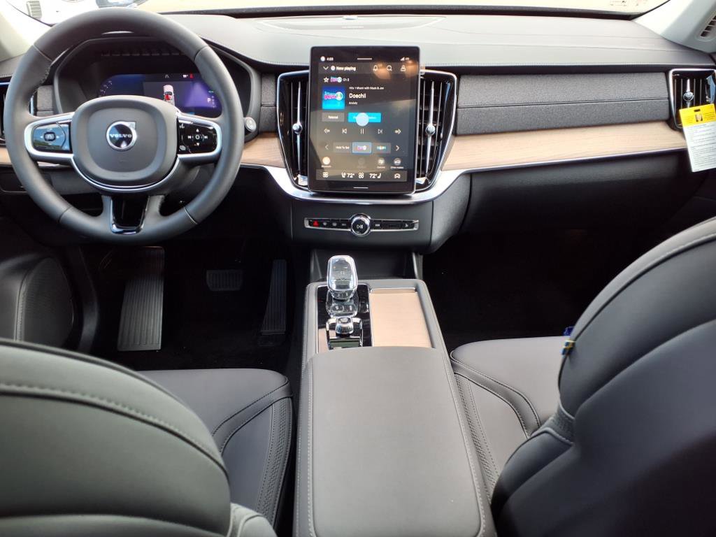 New 2026 Volvo XC90 T8 Plus image 8