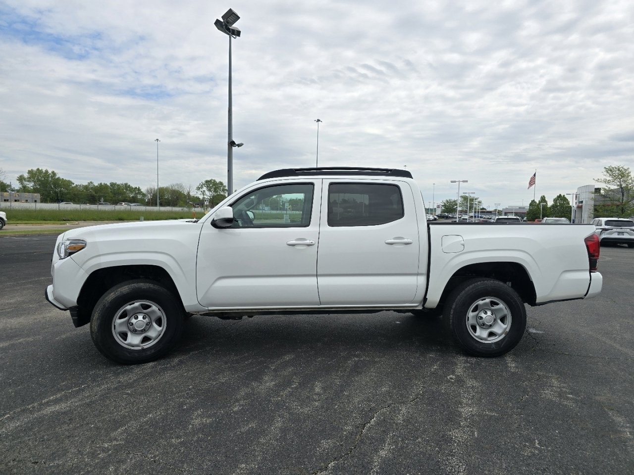 Used 2023 Toyota Tacoma SR AWD/4WD image 11