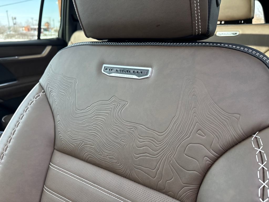 New 2026 GMC Acadia Denali Ultimate w/ LPO, Floor Liner Package image 15