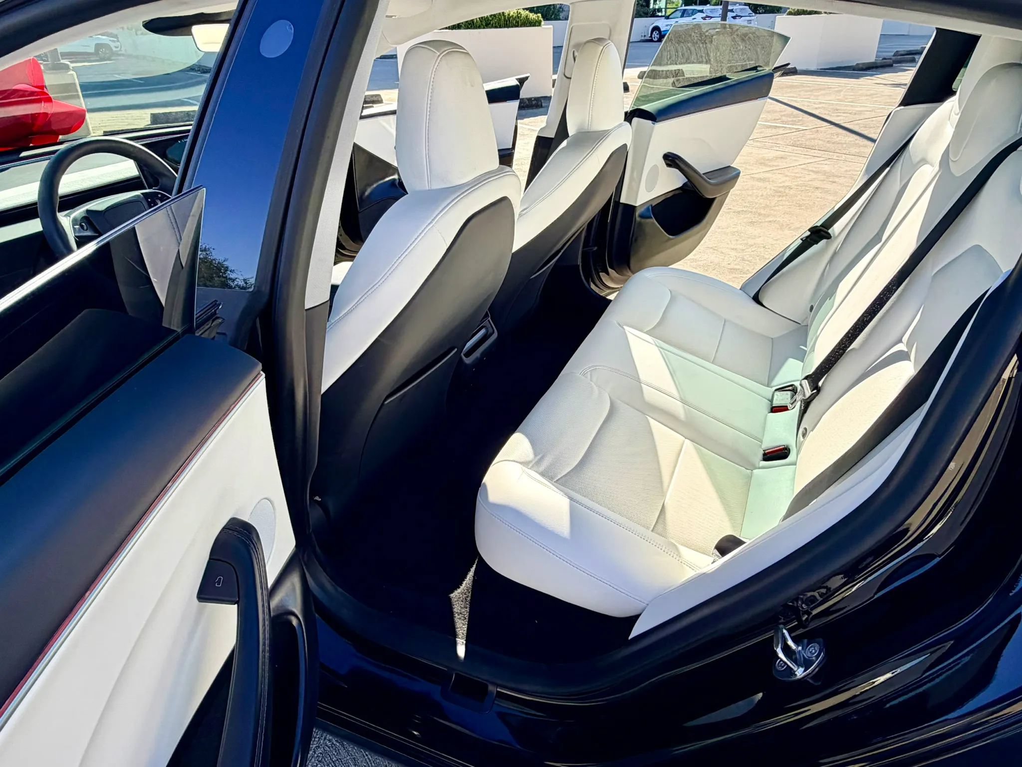 Used 2024 Tesla Model 3 Standard Range RWD image 30