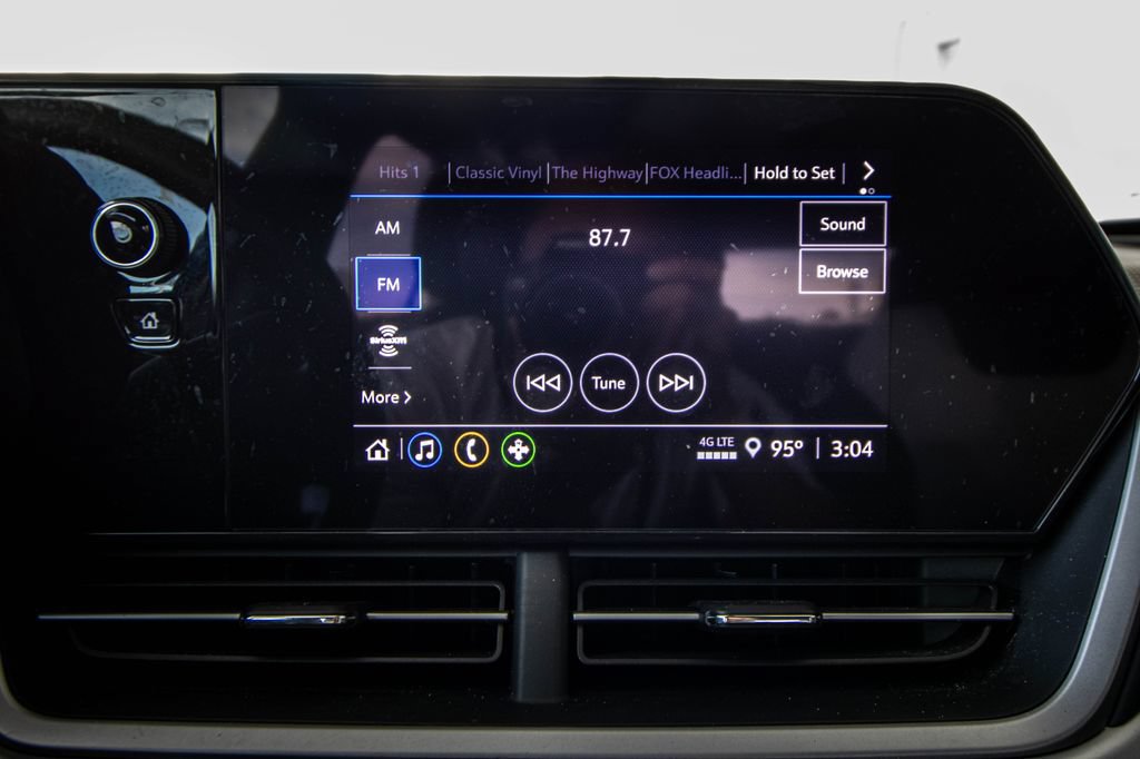 Used 2024 Chevrolet Trax LS FWD image 37