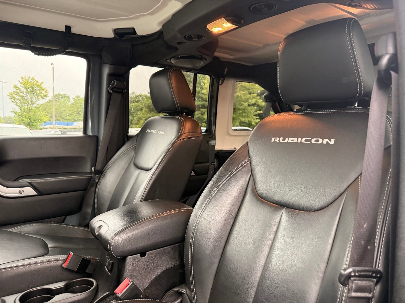 Used 2014 Jeep Wrangler Unlimited Rubicon AWD/4WD image 12