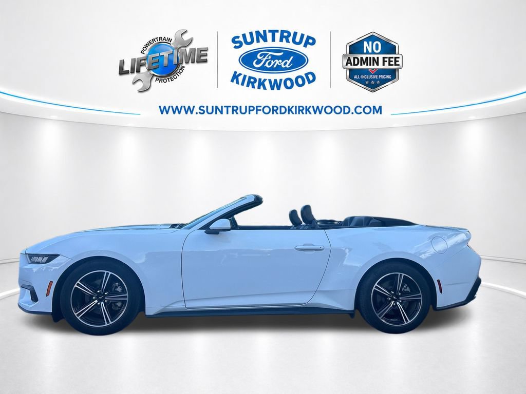 Used 2025 Ford Mustang Premium RWD image 2