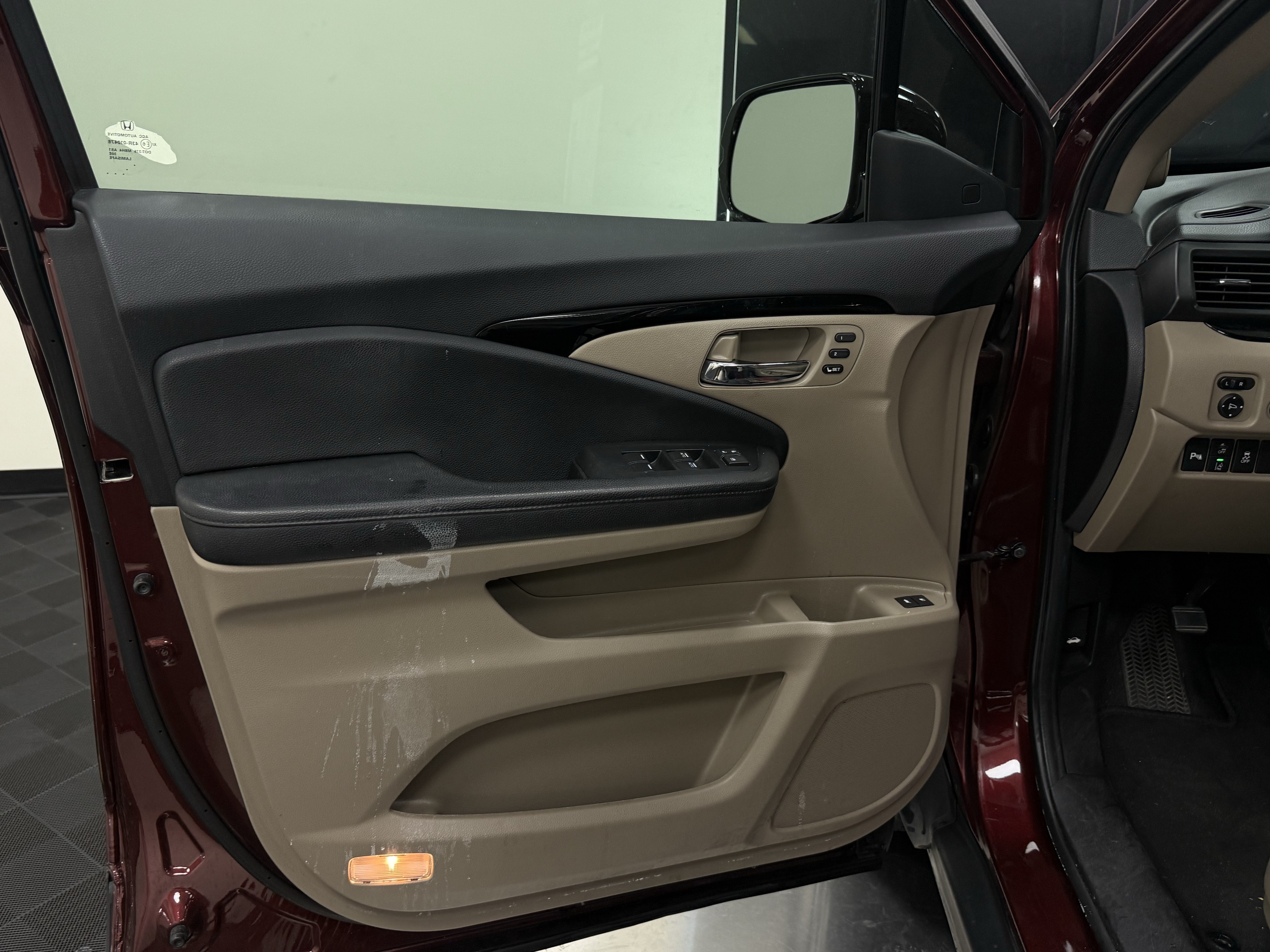 Used 2022 Honda Pilot Touring image 10