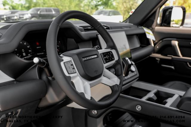 New 2026 Land Rover Defender 130 X-Dynamic SE AWD/4WD image 15