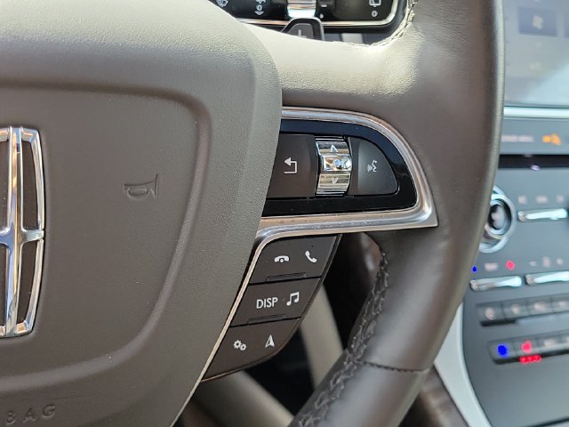 Used 2020 Lincoln Nautilus Reserve AWD/4WD image 13