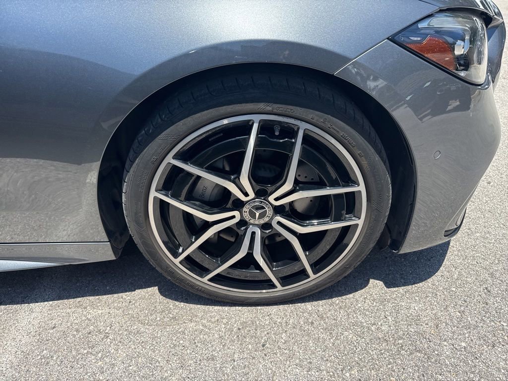 Used 2024 Mercedes-Benz C 300 Sedan image 3