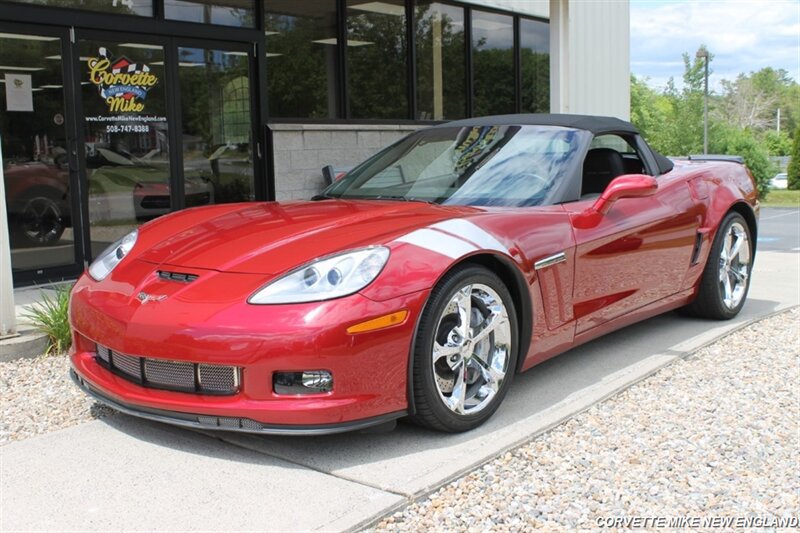 Used 2011 Chevrolet Corvette Grand Sport w/ Preferred Equipment Group RWD image 1