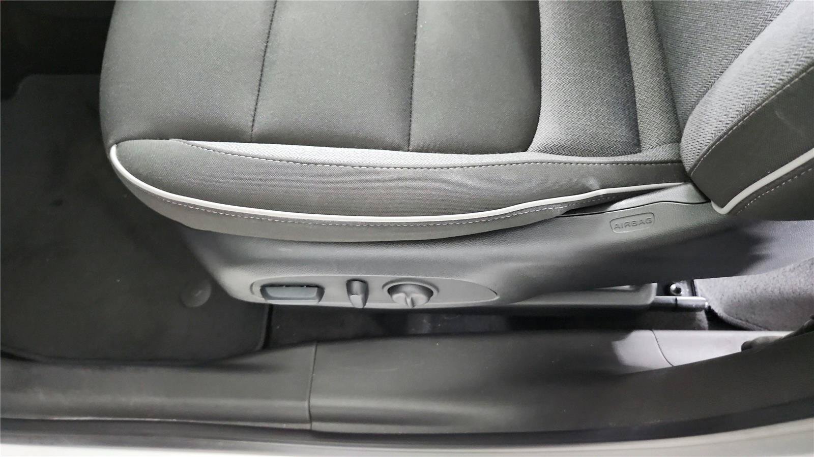 Used 2023 Chevrolet TrailBlazer LT FWD image 18