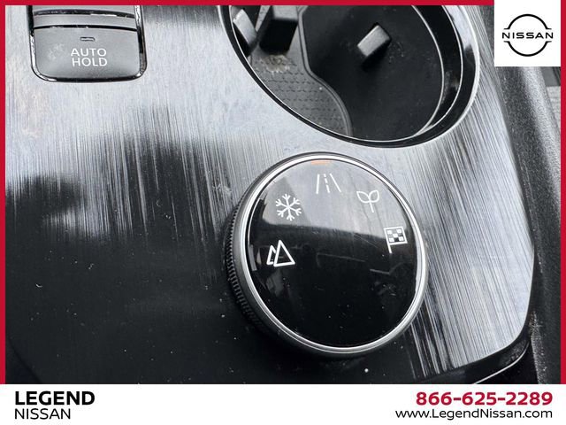 Certified 2023 Nissan Rogue SV image 30