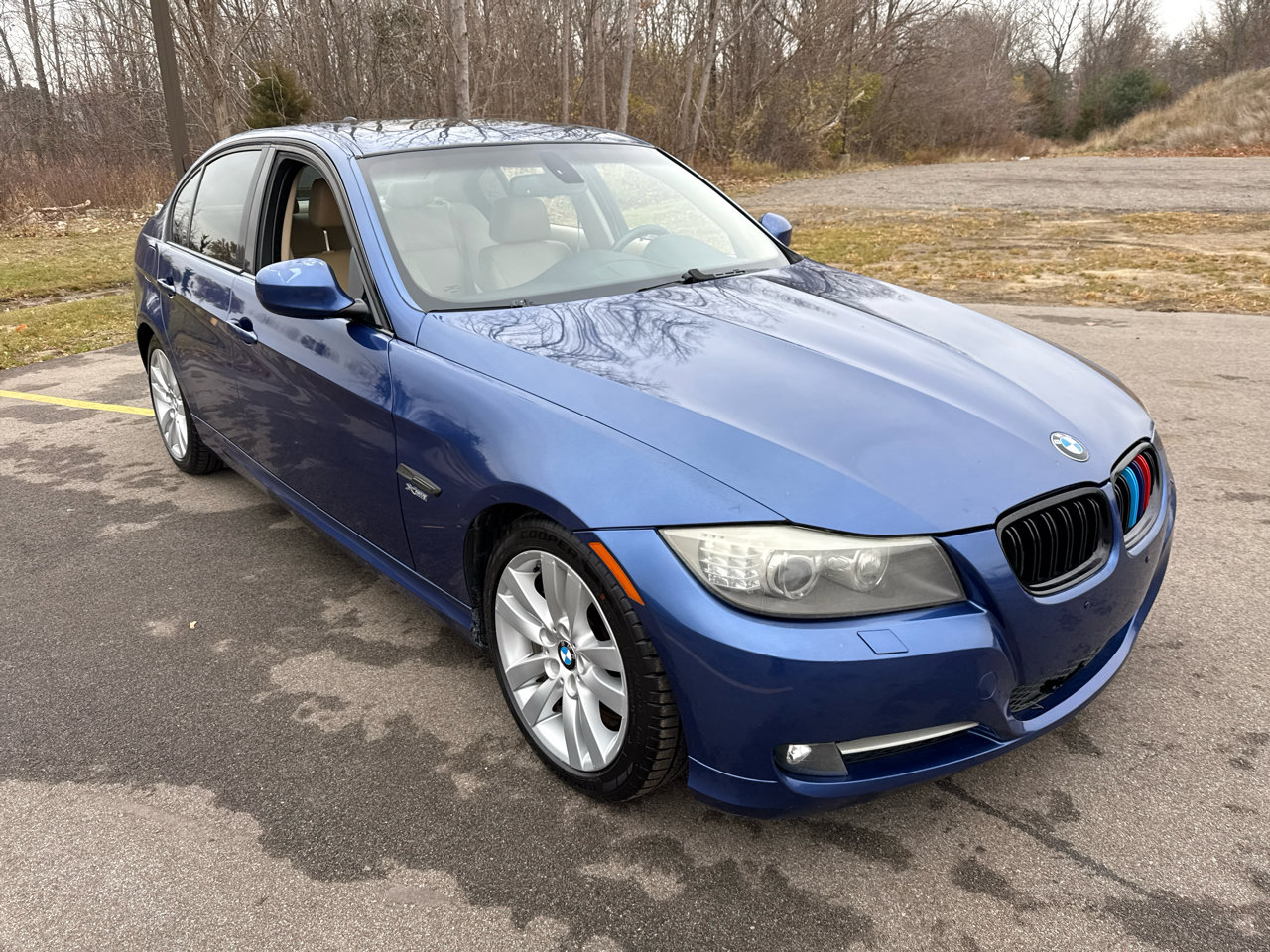 Used 2009 BMW 335i xDrive 4dr Sdn 335i xDrive AWD image 3