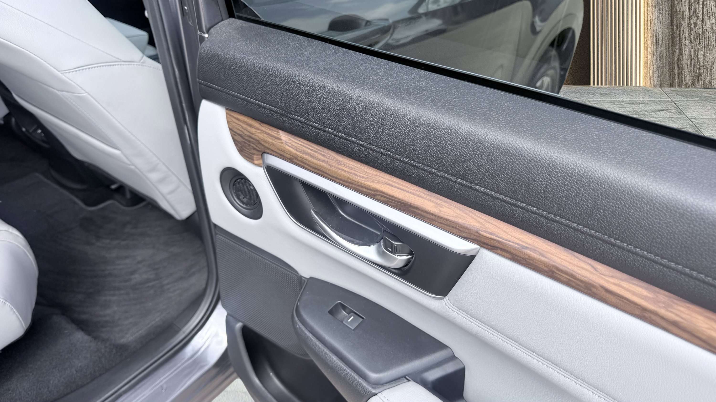 Used 2019 Honda CR-V EX-L image 33
