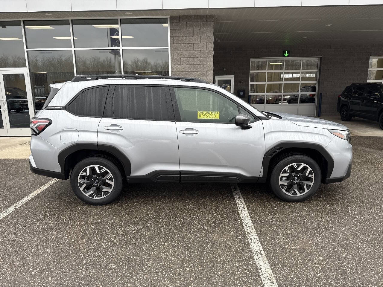 Certified 2025 Subaru Forester Premium w/ Convenience Package #1 image 2