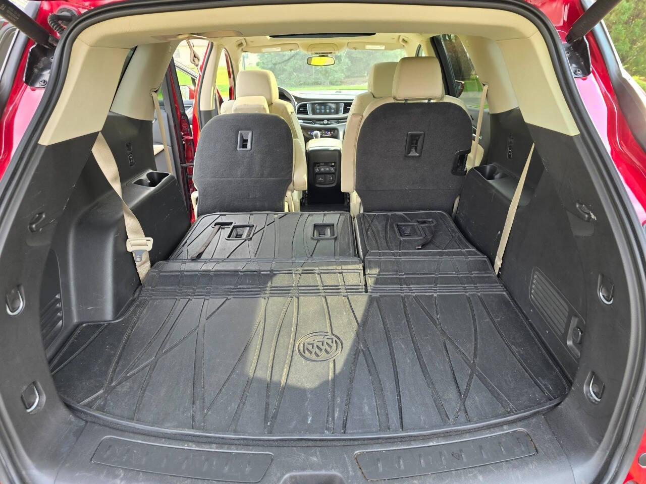 Used 2019 Buick Enclave Essence FWD image 13
