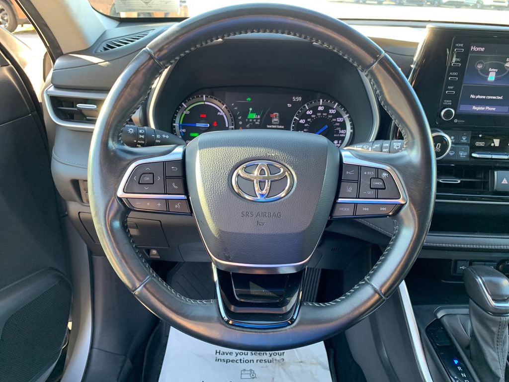 Used 2021 Toyota Highlander XLE AWD/4WD image 27