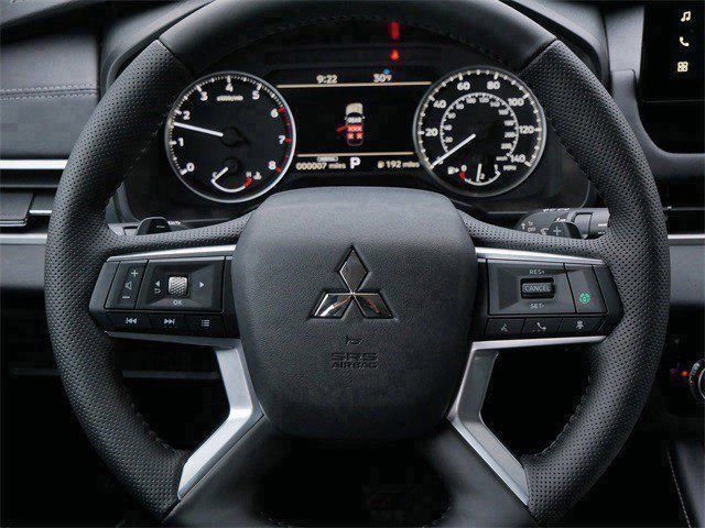 New 2026 Mitsubishi Outlander SE image 8