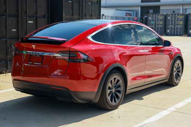 Used 2018 Tesla Model X 100D AWD/4WD image 14