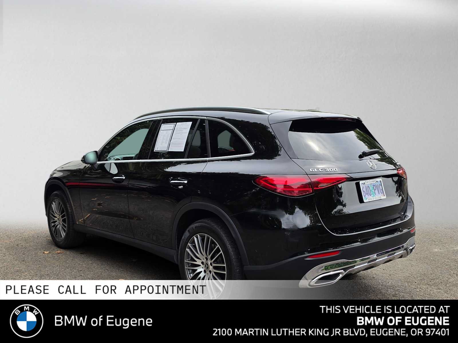 Used 2024 Mercedes-Benz GLC 300 4MATIC image 5