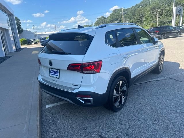 Certified 2023 Volkswagen Taos SE w/ Panoramic Sunroof Package AWD/4WD image 3