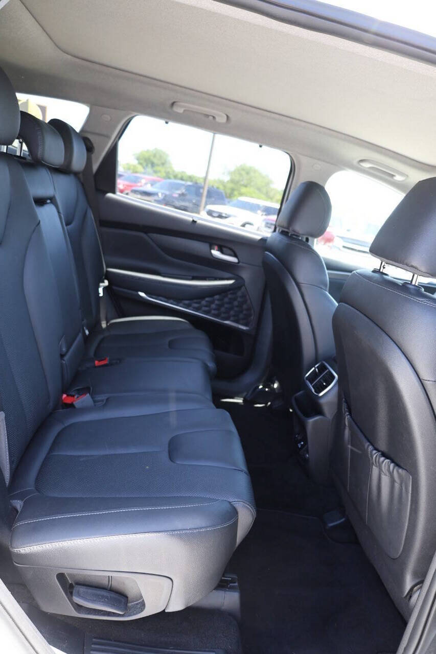 Used 2019 Hyundai Santa Fe FWD image 16
