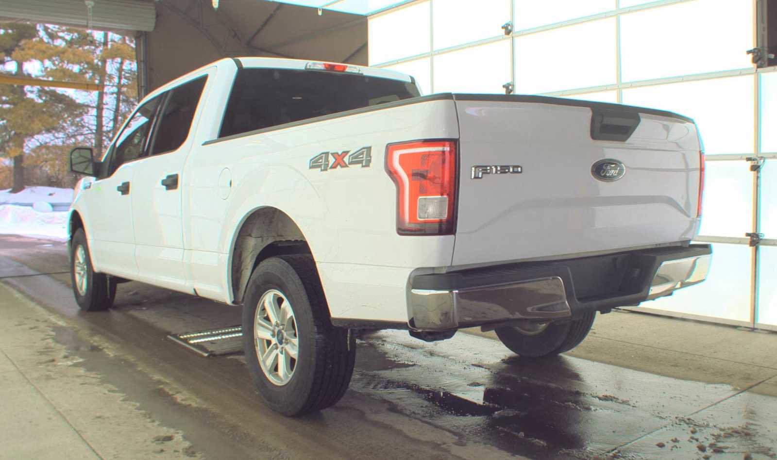 Used 2017 Ford F150 XLT image 8