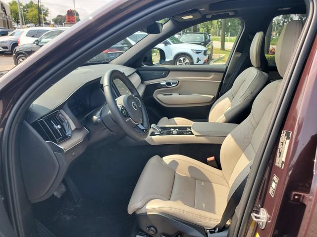 Certified 2026 Volvo XC90 B6 Ultra w/ Protection Package Premier AWD/4WD image 15