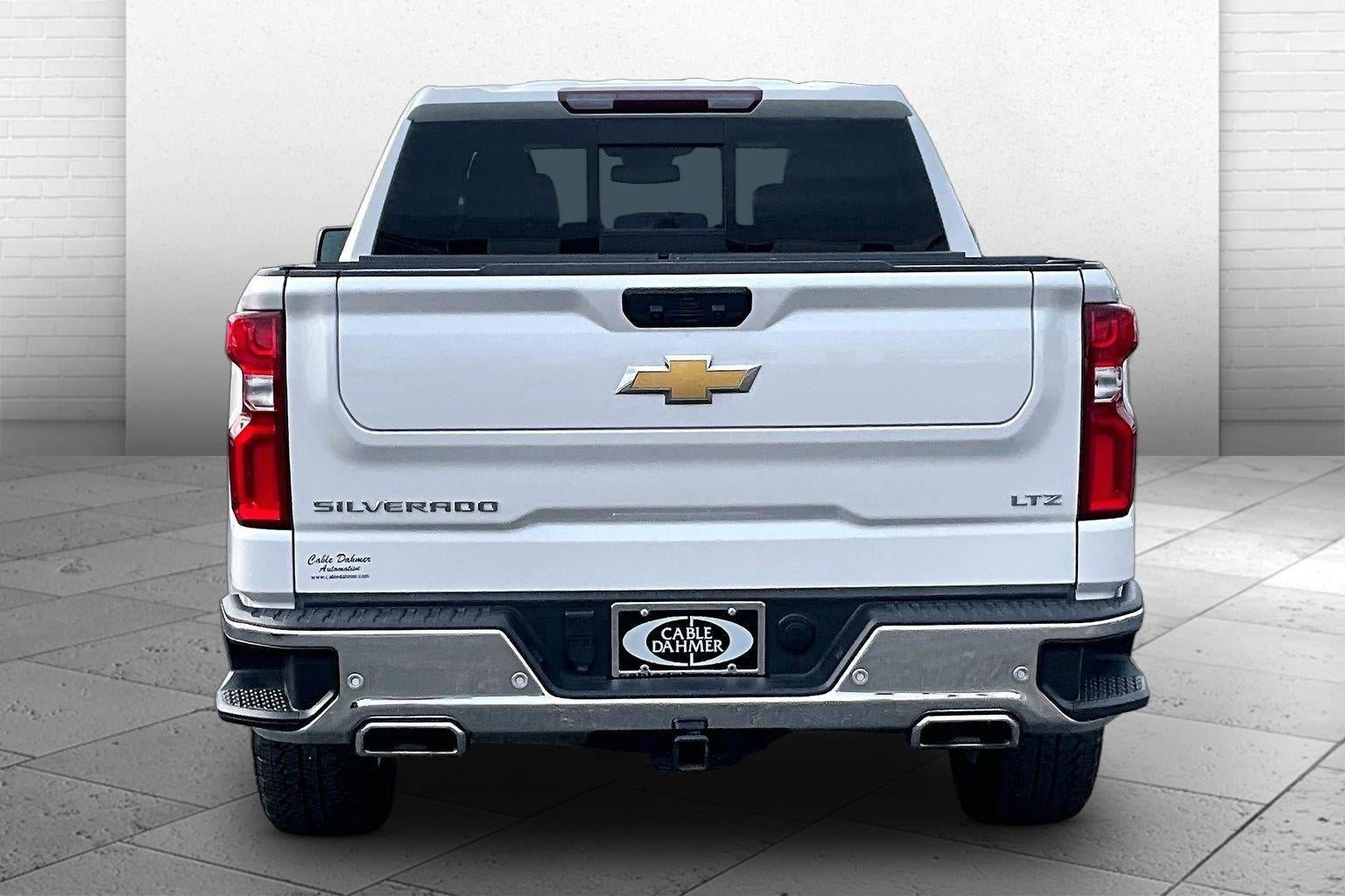 Used 2023 Chevrolet Silverado 1500 LTZ w/ LTZ Premium Package AWD/4WD image 3