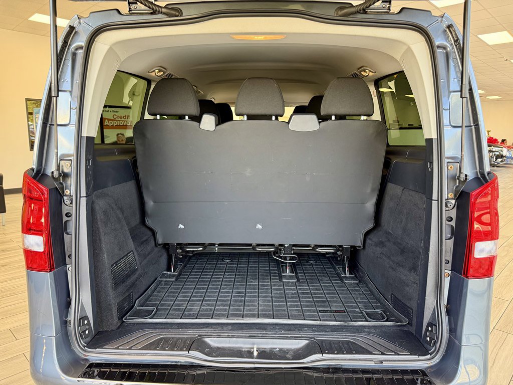 Used 2016 Mercedes-Benz Metris Passenger image 9