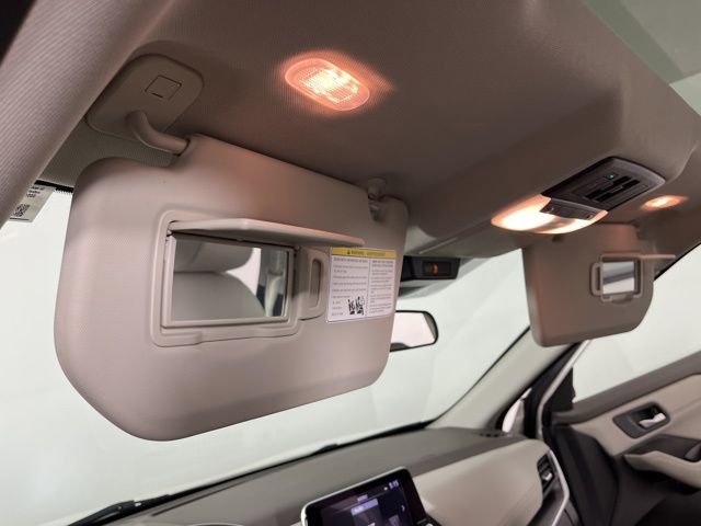 Used 2023 Nissan Rogue SV w/ SV Premium B Package image 39