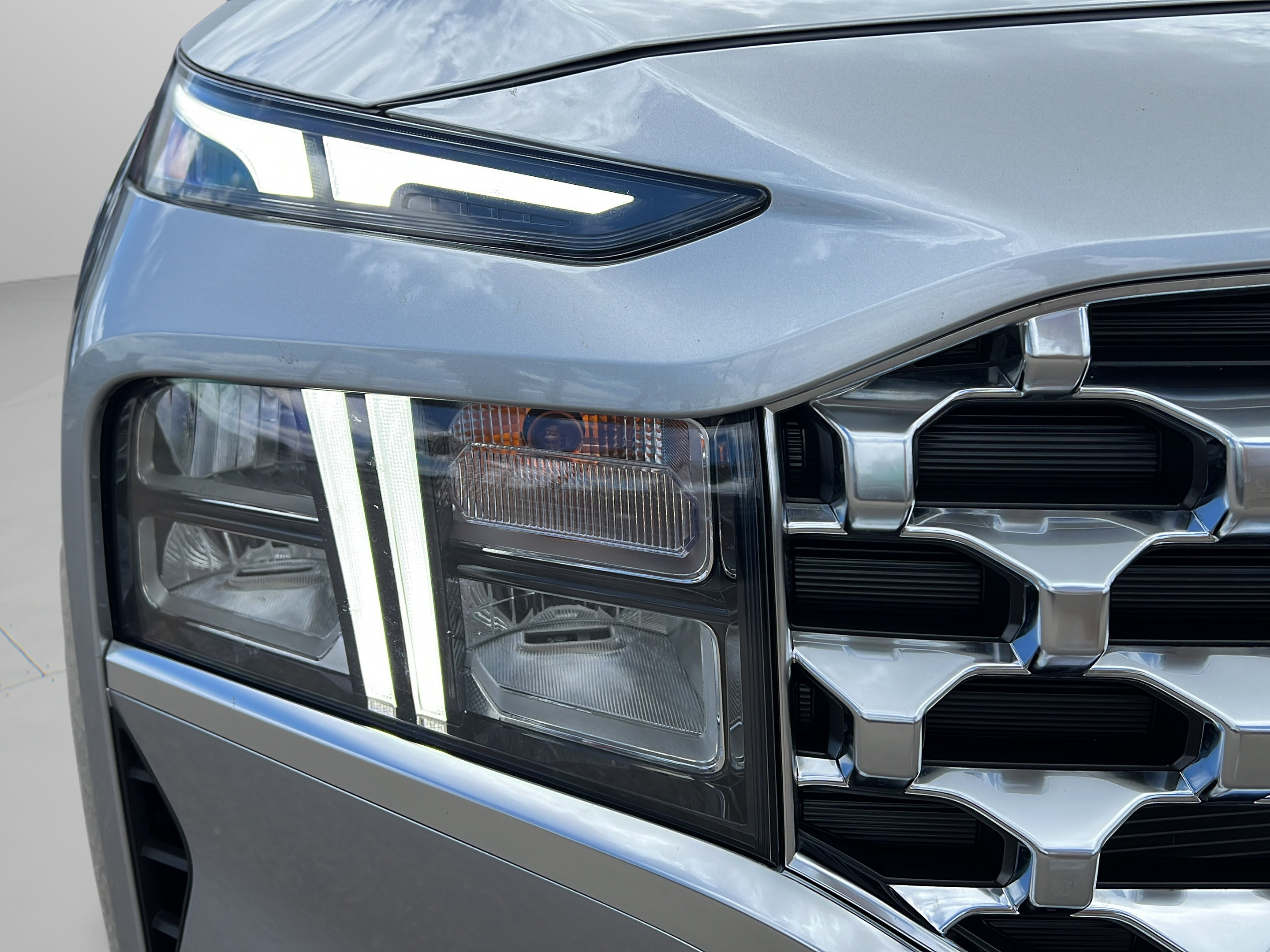Certified 2023 Hyundai Santa Fe SEL w/ Premium Package FWD image 26