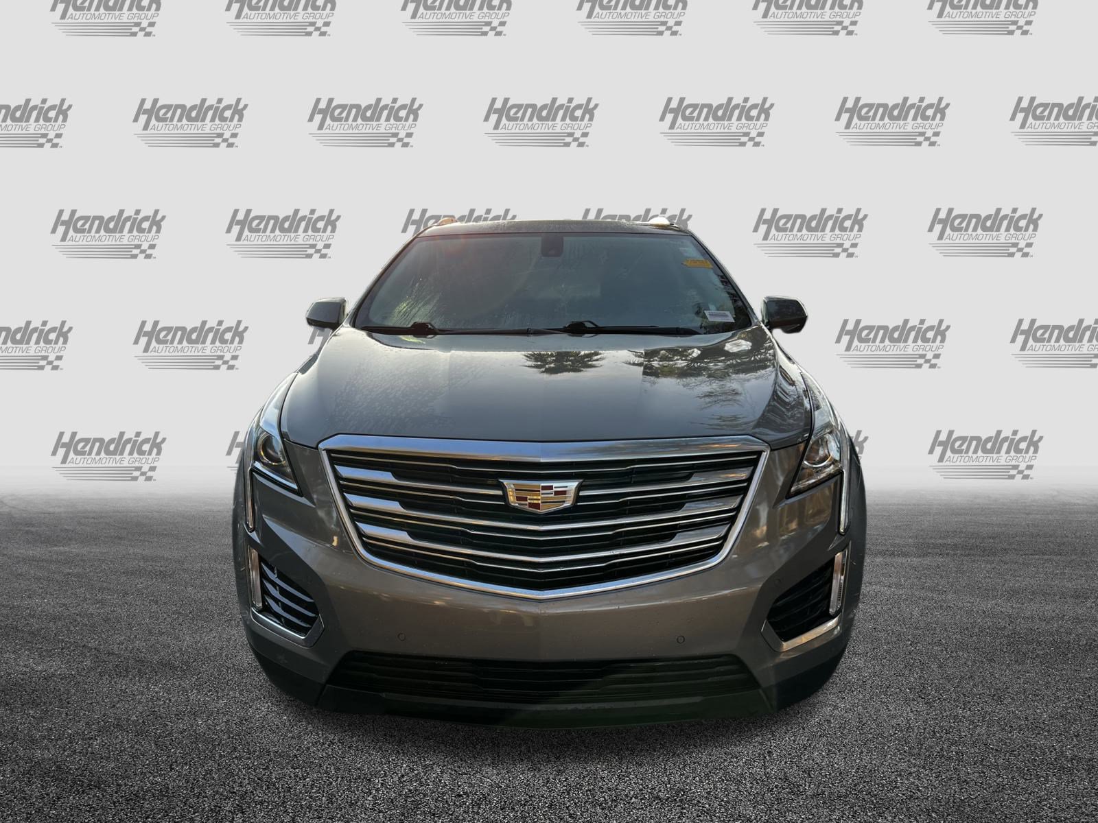 Used 2017 Cadillac XT5 Luxury image 3