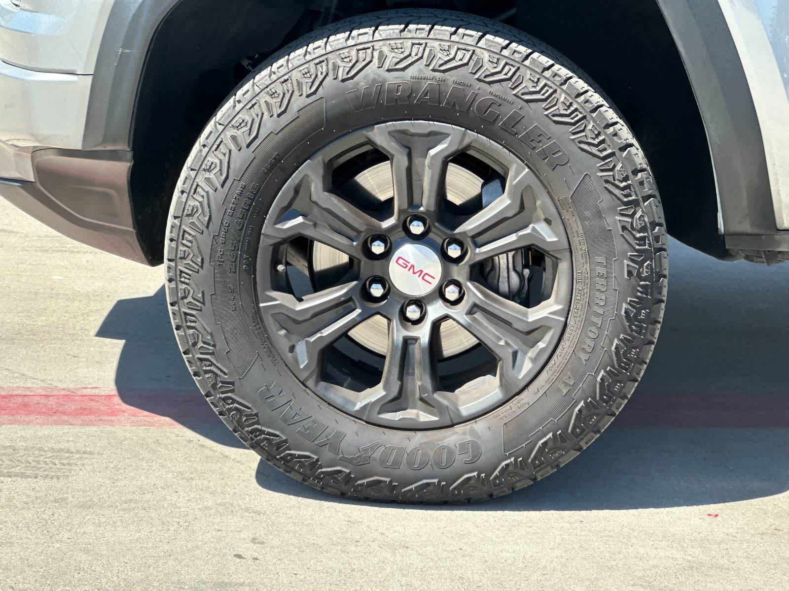 Used 2023 GMC Canyon Elevation RWD image 27
