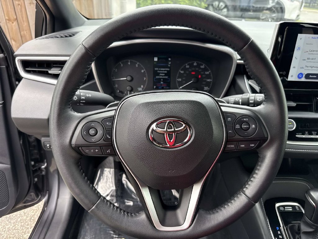 Used 2025 Toyota Corolla SE FWD image 38