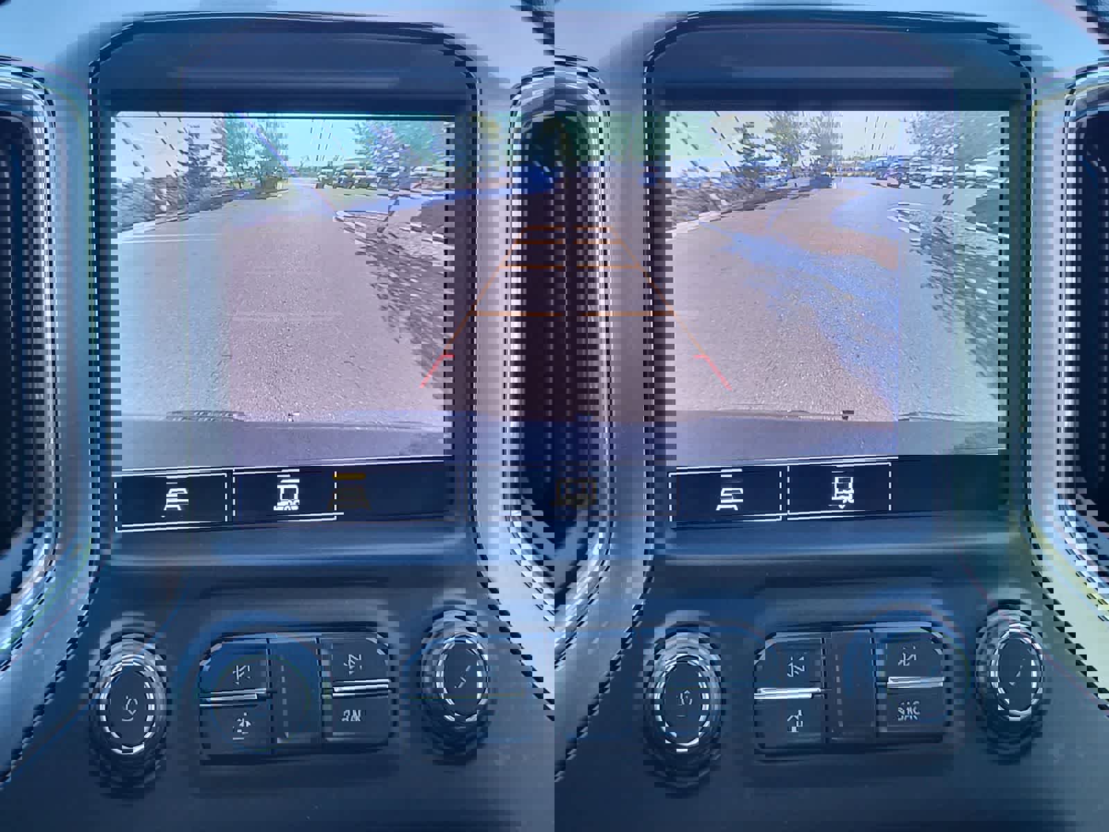 Used 2021 Chevrolet Silverado 1500 LT Trail Boss w/ Convenience Package II image 21