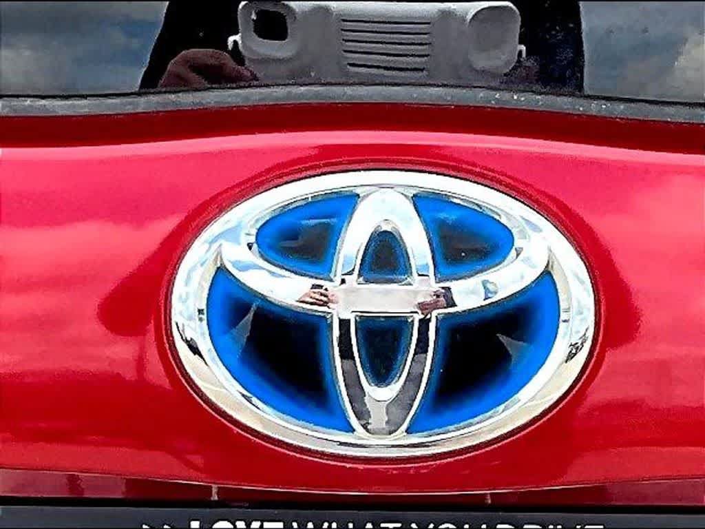 Used 2015 Toyota Prius Two FWD image 22