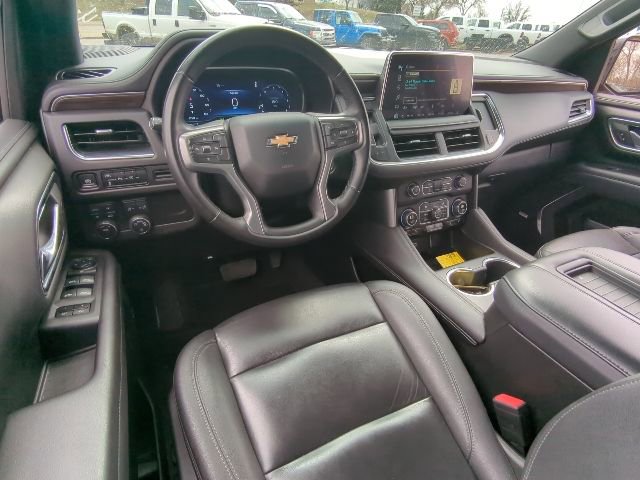Used 2024 Chevrolet Suburban LT AWD/4WD image 5