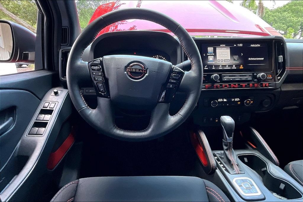 Used 2026 Nissan Frontier PRO-4X AWD/4WD image 5