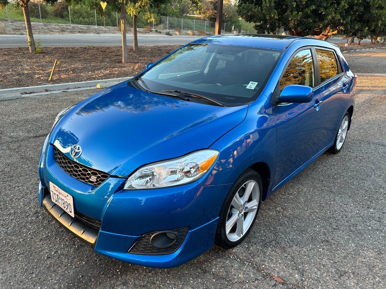 Used 2009 Toyota Matrix S FWD image 3
