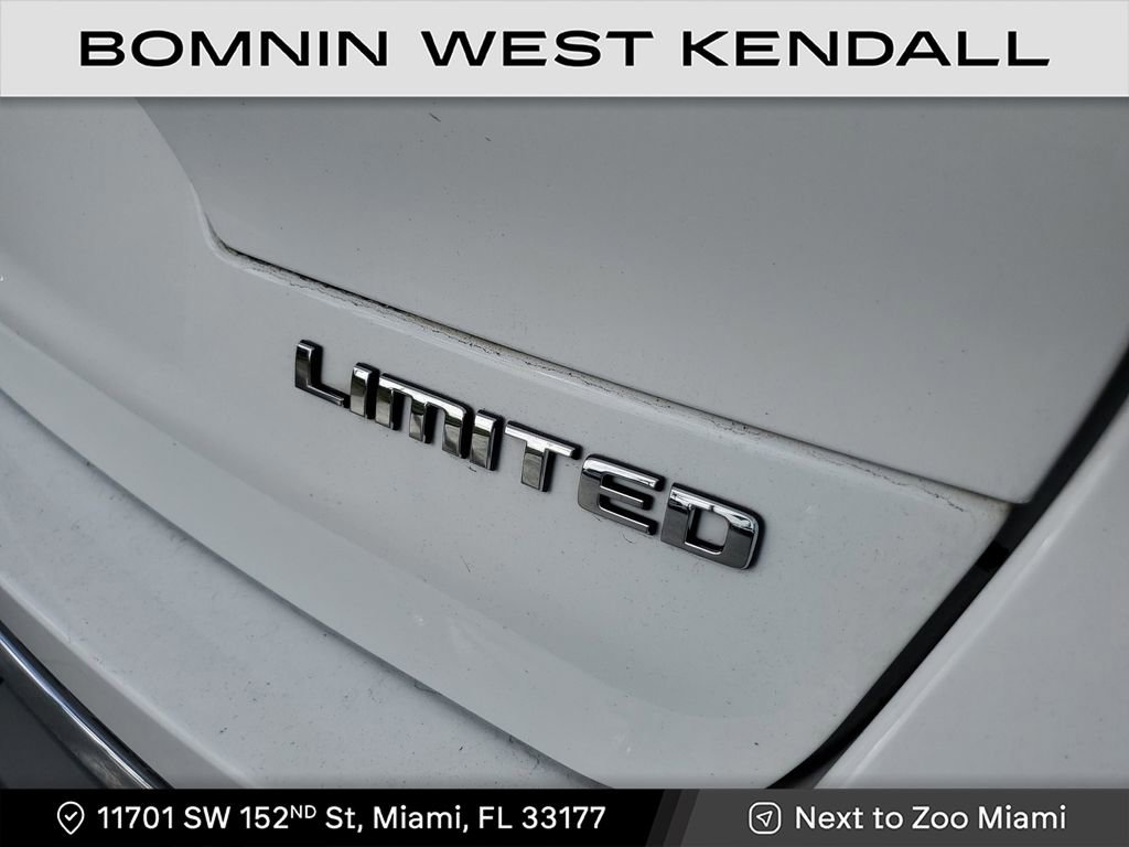 Used 2022 Jeep Grand Cherokee L Limited image 10