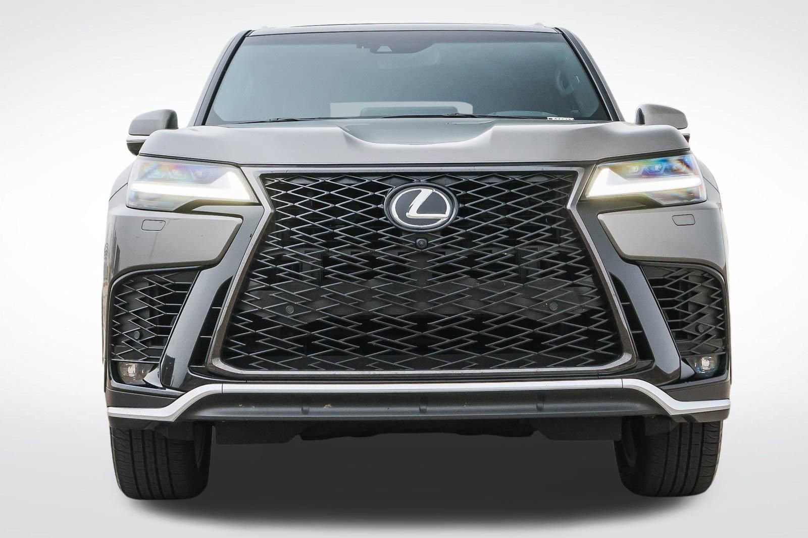 Used 2024 Lexus LX 600 F Sport image 2