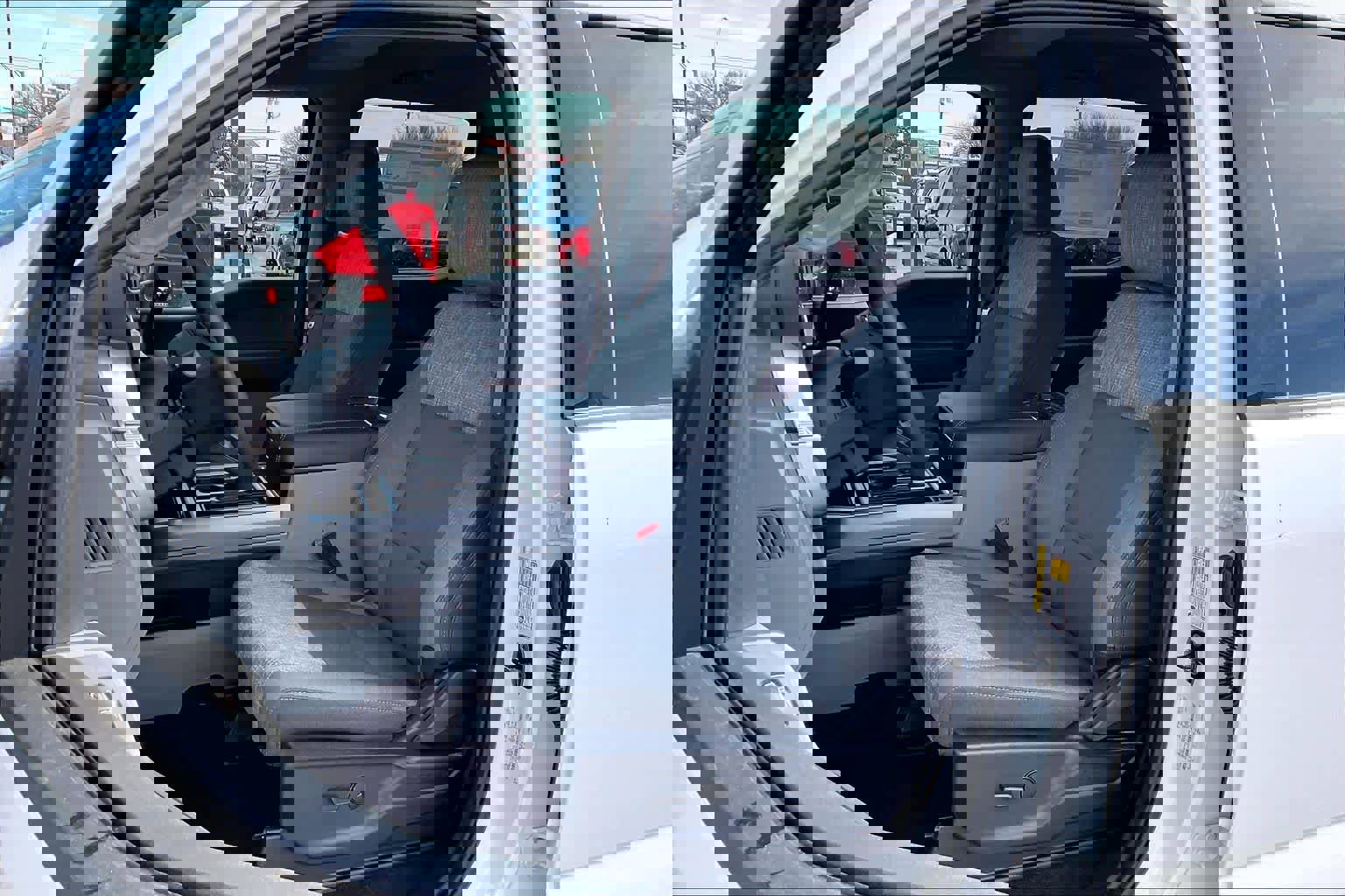 New 2026 Ford F350 XLT w/ FX4 Off-Road Package image 9