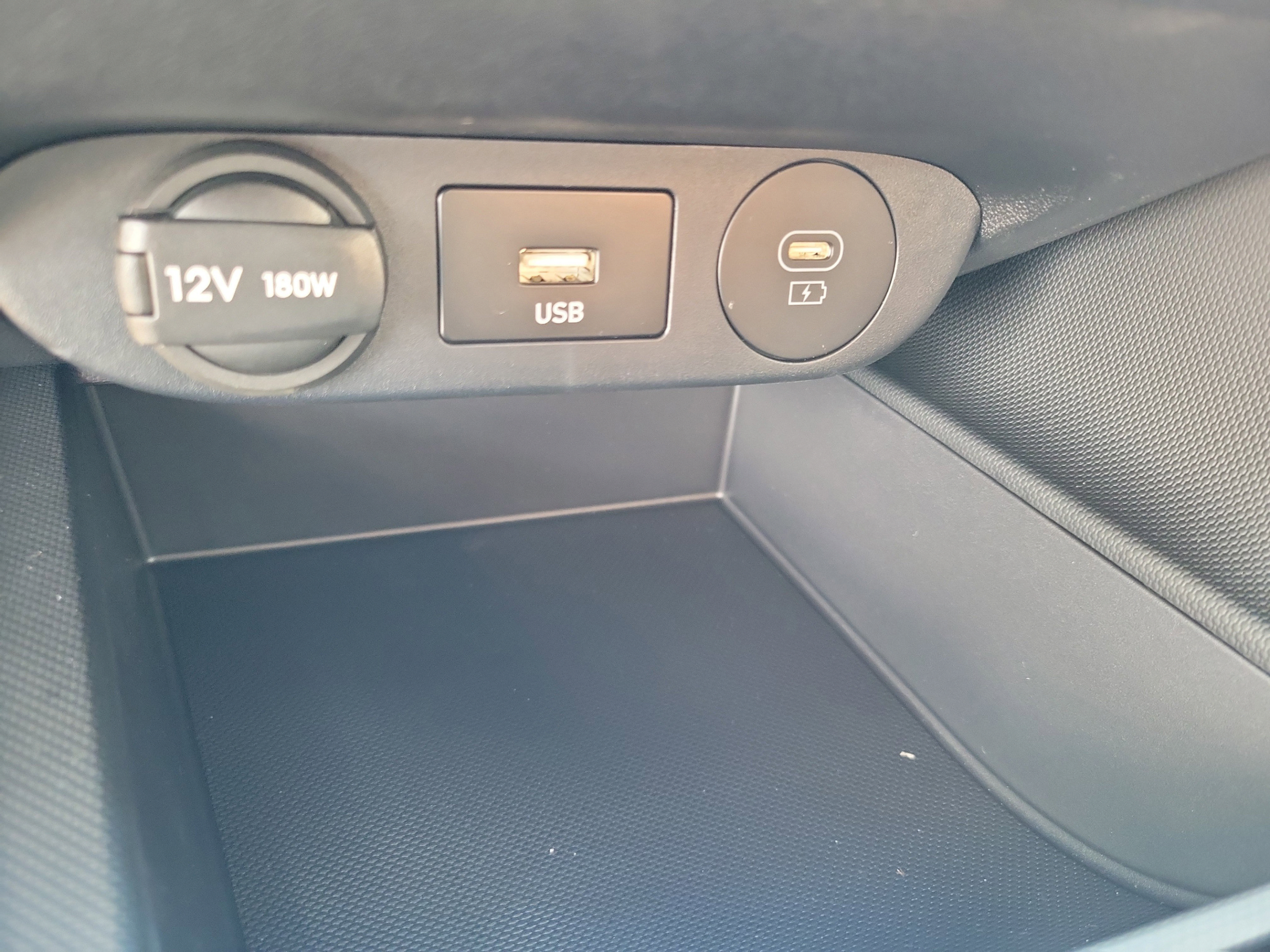 New 2025 Hyundai Elantra Hybrid FWD image 10