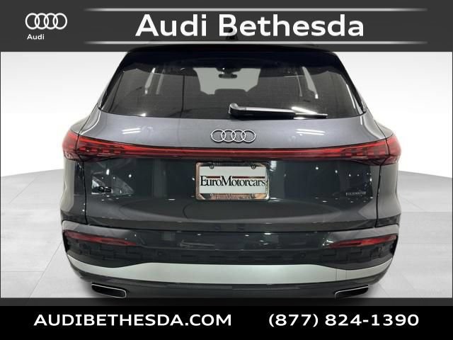 Certified 2025 Audi Q5 Premium AWD/4WD image 6