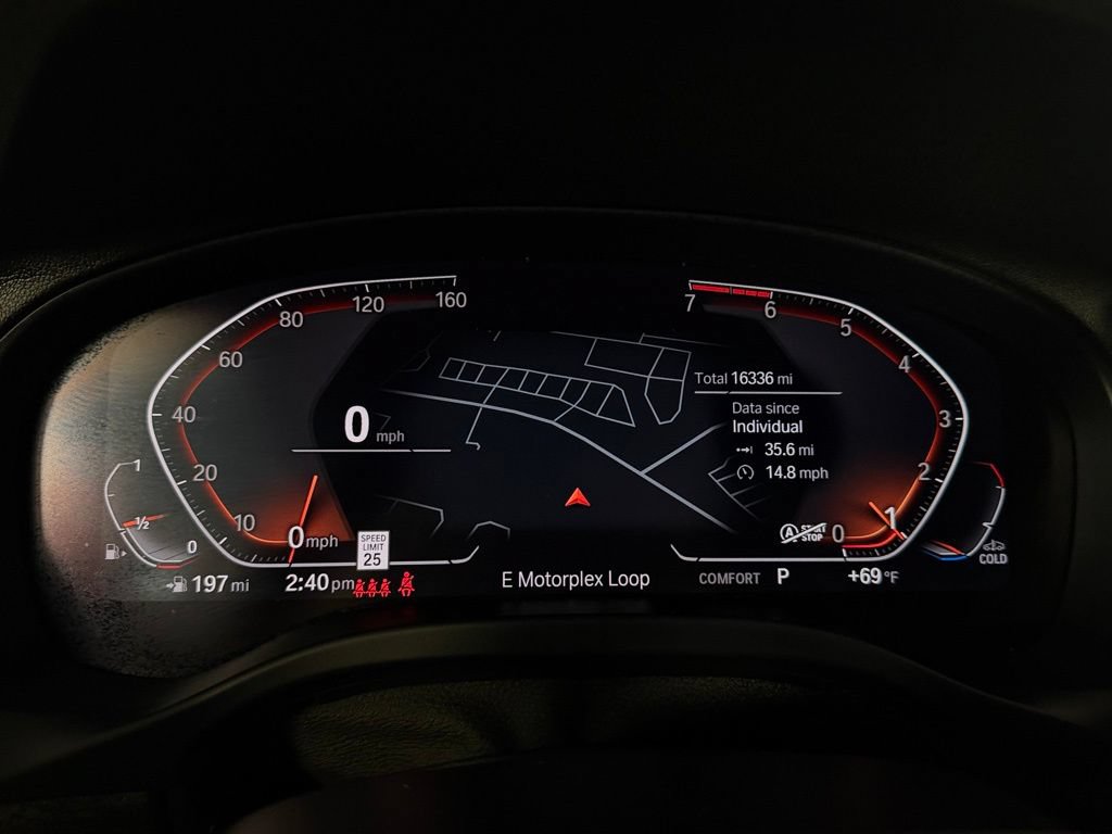 Used 2025 BMW X4 xDrive30i AWD/4WD image 17