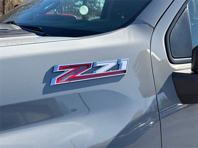 Used 2024 Chevrolet Silverado 2500 Custom w/ Custom Value Package image 12