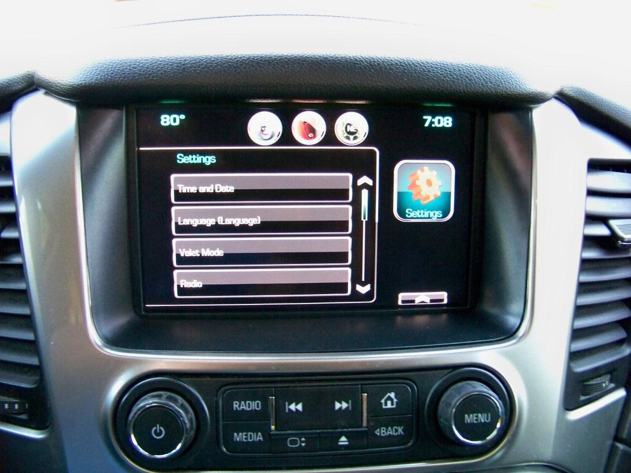 Used 2015 Chevrolet Suburban LTZ image 6