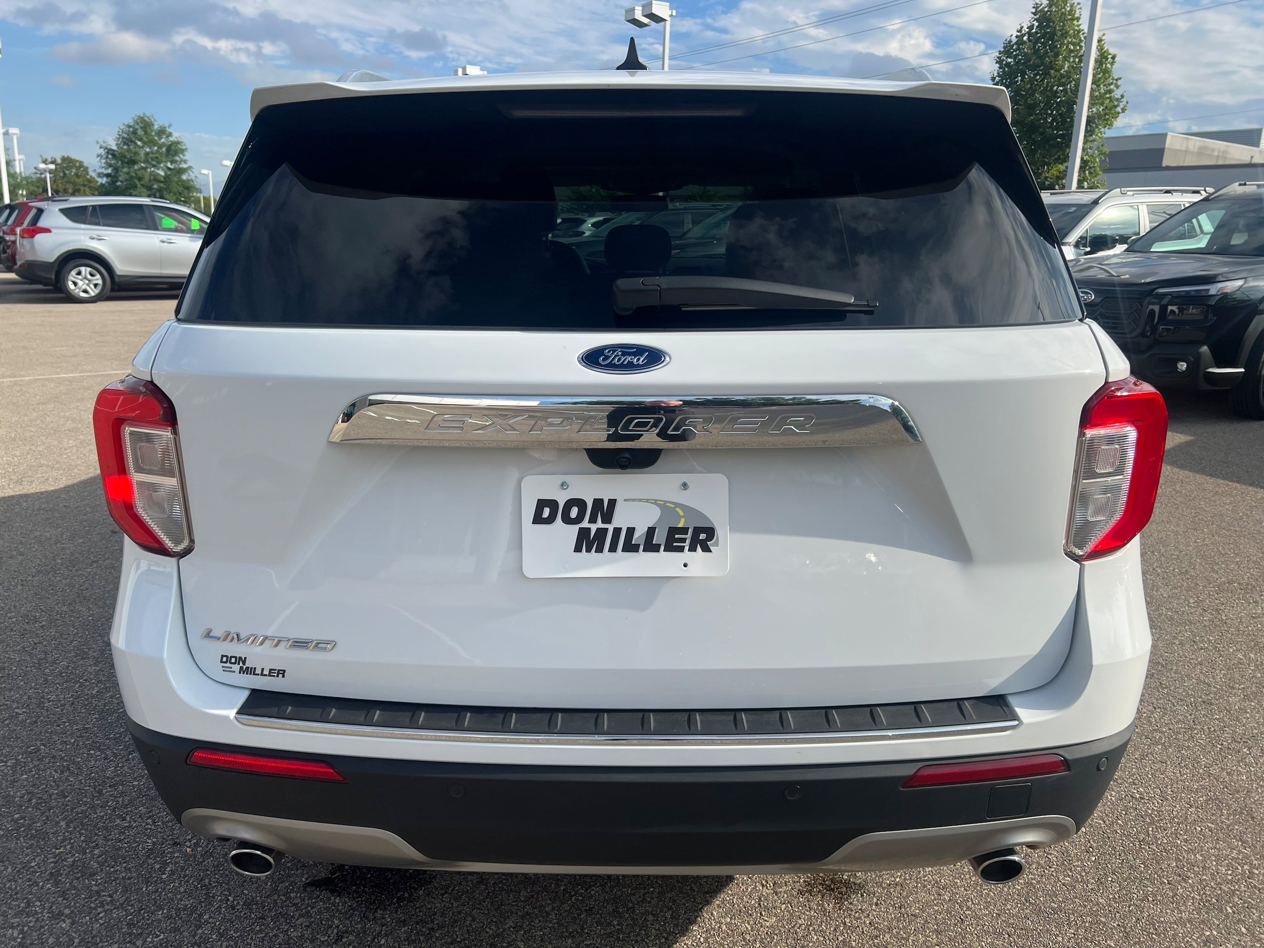 Used 2022 Ford Explorer Limited RWD image 6